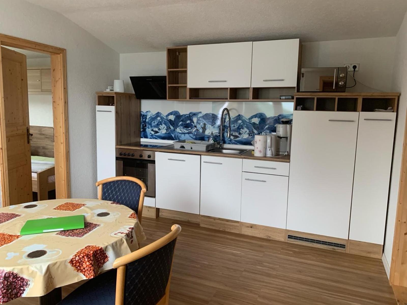 Unterkuenfte Am Rennsteigbeginn Bei Eisenach Esterno foto