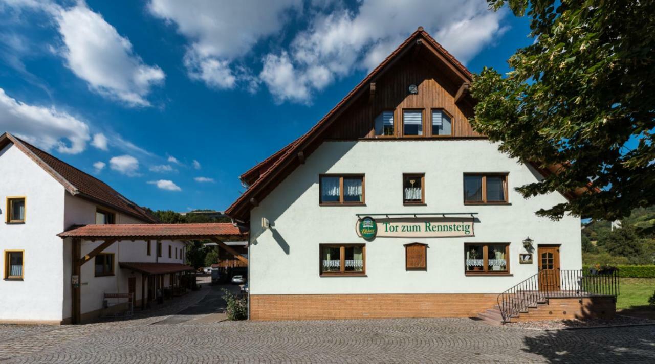 Unterkuenfte Am Rennsteigbeginn Bei Eisenach Esterno foto
